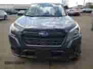 2024 Subaru Forester z VIN JF2SKAAC5RH464581, wystawiony jako Copart lot #70866565 z przebiegiem 22 627 mil mil oraz Szkoda całkowita • Salvage title. Historia ofert i sprzedaży dostępna na DreamBid. Obrazek 5.