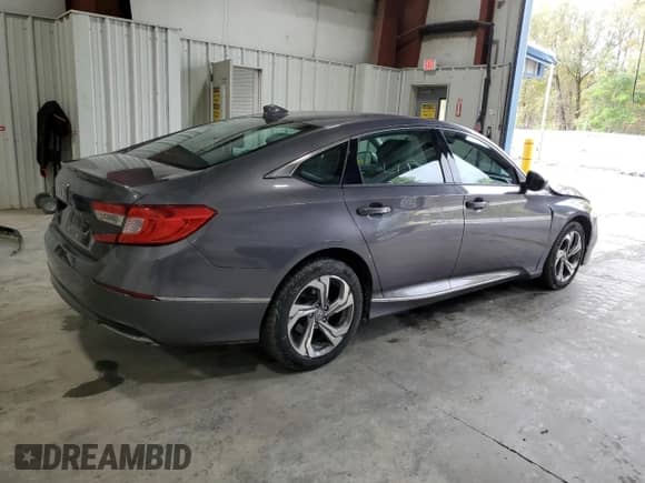 2018 Honda Accord EX z VIN 1HGCV1F44JA264561, wystawiony jako Copart lot #82487525 z przebiegiem 42 684 mil mil oraz Szkoda całkowita • Salvage title. Historia ofert i sprzedaży dostępna na DreamBid. Obrazek 3.