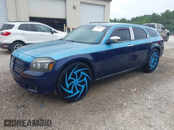 2006 Dodge Magnum z VIN 2D4FV47V96H442402, wystawiony jako IAAI lot #42888523 z przebiegiem 149 352 mil mil oraz . Historia ofert i sprzedaży dostępna na DreamBid. Obrazek 2.