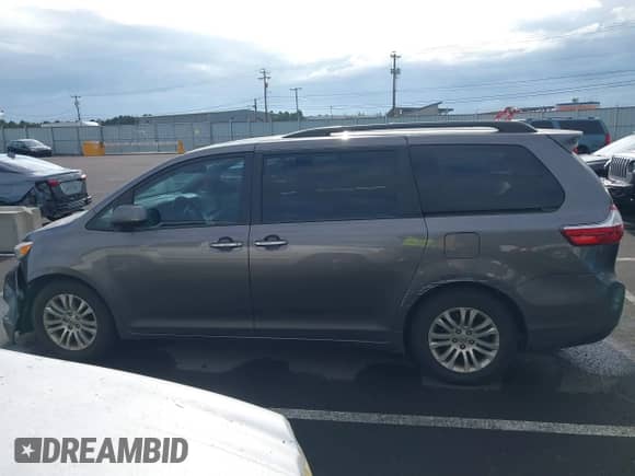 2016 Toyota Sienna XLE with VIN 5TDYK3DC5GS726222, listed as a IAAI auction lot 42539314 with 127,549 mi miles and . Bid and sale history available at DreamBid. Image 14.