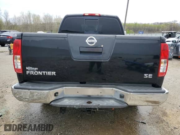 2008 Nissan Frontier SE z VIN 1N6AD06U98C433360, wystawiony jako Copart lot #51749535 z przebiegiem 174 798 mil mil oraz Nie do naprawy • Non repairable. Historia ofert i sprzedaży dostępna na DreamBid. Obrazek 6.