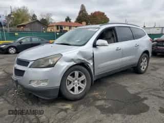 2010 Chevrolet Traverse 2LT z VIN 1GNLVGED5AS118061, wystawiony jako Copart lot #84793445 z przebiegiem 209 224 mil mil oraz Szkoda całkowita • Salvage title. Historia ofert i sprzedaży dostępna na DreamBid. Obrazek 1.
