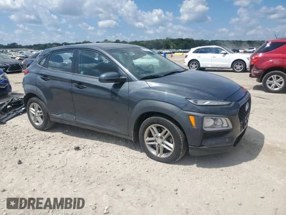 2020 Hyundai Kona SE z VIN KM8K1CAA9LU430018, wystawiony jako Copart lot #69831065 z przebiegiem 99 679 mil mil oraz Szkoda całkowita • Salvage title. Historia ofert i sprzedaży dostępna na DreamBid. Obrazek 4.