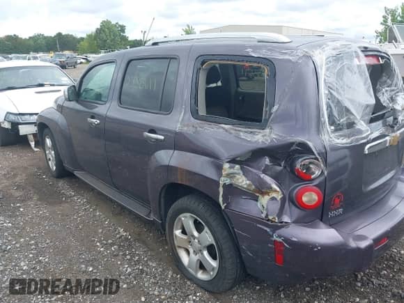 2006 Chevrolet HHR LT с VIN 3GNDA23D46S568981, выставлен на аукционе IAAI как лот 43111477 с пробегом Не указан миль и . История ставок и продаж доступна на DreamBid. Изображение 3.