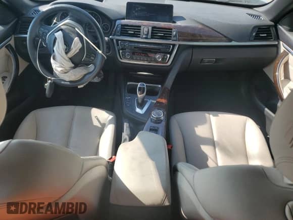 2015 BMW 4 Series 428i xDrive с VIN WBA3V9C54FP946819, выставлен на аукционе Copart как лот 69080405 с пробегом 63 661 миль миль и На запчасти • Non repairable. История ставок и продаж доступна на DreamBid. Изображение 8.