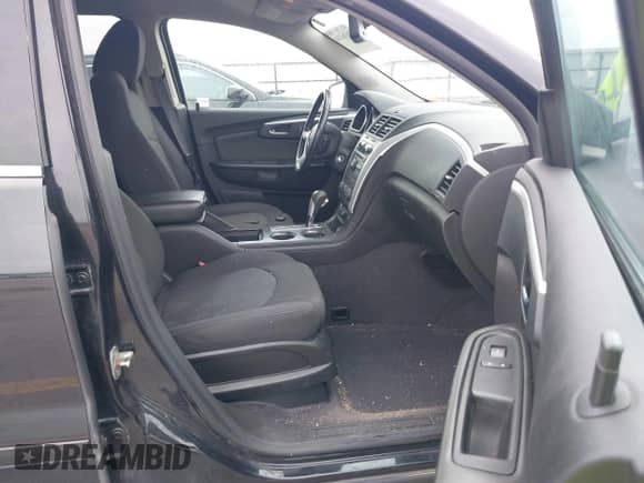 2012 Chevrolet Traverse 1LT z VIN 1GNKVGED4CJ200156, wystawiony jako IAAI lot #42826114 z przebiegiem 172 026 mil mil oraz . Historia ofert i sprzedaży dostępna na DreamBid. Obrazek 5.