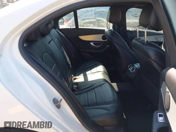 2019 Mercedes-Benz C 300 с VIN 55SWF8DB6KU287656, выставлен на аукционе IAAI как лот 42754004 с пробегом 66 579 миль миль и . История ставок и продаж доступна на DreamBid. Изображение 8.