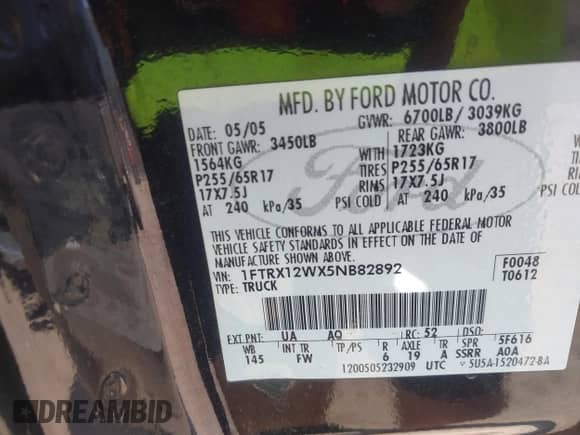 2005 Ford F-150 STX with VIN 1FTRX12WX5NB82892, listed as a IAAI auction lot 42966365 with 243,746 mi miles and . Bid and sale history available at DreamBid. Image 9.