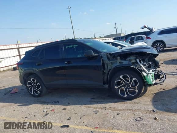 2024 Chevrolet Trax 2RS с VIN KL77LJE20RC165061, выставлен на аукционе IAAI как лот 41845446 с пробегом 22 214 миль миль и . История ставок и продаж доступна на DreamBid. Изображение 14.