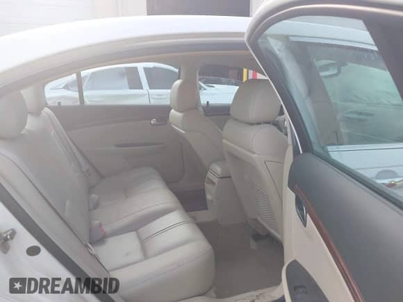 2009 Saturn Aura XR z VIN 1G8ZV57B99F164056, wystawiony jako IAAI lot #42642565 z przebiegiem 117 714 mil mil oraz . Historia ofert i sprzedaży dostępna na DreamBid. Obrazek 8.