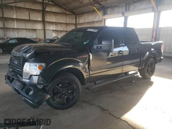 2012 Ford F-150 XL z VIN 1FTFW1CT1CFB73936, wystawiony jako Copart lot #82173345 z przebiegiem 186 895 mil mil oraz Szkoda całkowita • Salvage title. Historia ofert i sprzedaży dostępna na DreamBid. Obrazek 1.