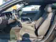 2015 Ford Mustang EcoBoost Premium z VIN 1FA6P8TH8F5311005, wystawiony jako Copart lot #66360085 z przebiegiem 121 204 mil mil oraz Szkoda całkowita • Salvage title. Historia ofert i sprzedaży dostępna na DreamBid. Obrazek 7.