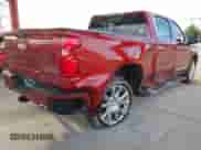 2025 Chevrolet Silverado 1500 z VIN 1GCUKJED9SZ256374, wystawiony jako IAAI lot #43282226 z przebiegiem 8 215 mil mil oraz . Historia ofert i sprzedaży dostępna na DreamBid. Obrazek 6.