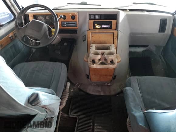 1992 Chevrolet Chevy Van с VIN 1GBEG25K3N7110762, выставлен на аукционе Copart как лот 81037964 с пробегом 202 599 миль миль и Чистый • Clean title. История ставок и продаж доступна на DreamBid. Изображение 8.