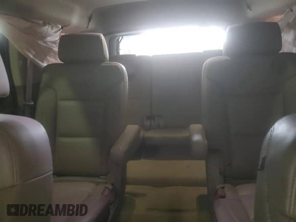 2015 Chevrolet Tahoe LT с VIN 1GNSKBKC9FR626437, выставлен на аукционе Copart как лот 84710175 с пробегом 137 966 миль миль и Списание • Salvage title. История ставок и продаж доступна на DreamBid. Изображение 10.