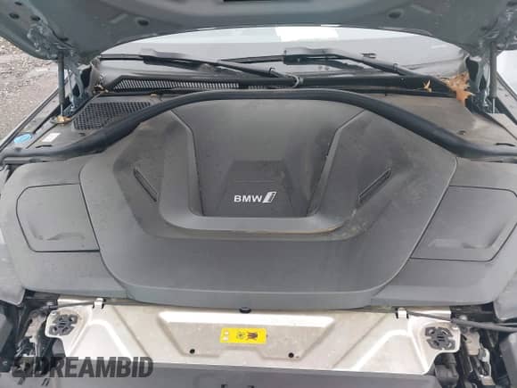 2022 BMW i4 eDrive40 with VIN WBY73AW00NFN14842, listed as a IAAI auction lot 42313404 with 23,556 mi miles and . Bid and sale history available at DreamBid. Image 10.