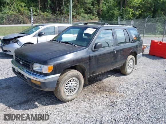 1999 Nissan Pathfinder XE z VIN JN8AR05Y8XW304908, wystawiony jako IAAI lot #42862203 z przebiegiem 195 643 mil mil oraz . Historia ofert i sprzedaży dostępna na DreamBid. Obrazek 2.