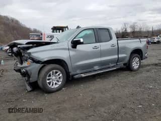 2025 Chevrolet Silverado 1500 z VIN 1GCVKDE87SZ123248, wystawiony jako Copart lot #52758545 z przebiegiem 3 600 mil mil oraz Szkoda całkowita • Salvage title. Historia ofert i sprzedaży dostępna na DreamBid. Obrazek 1.