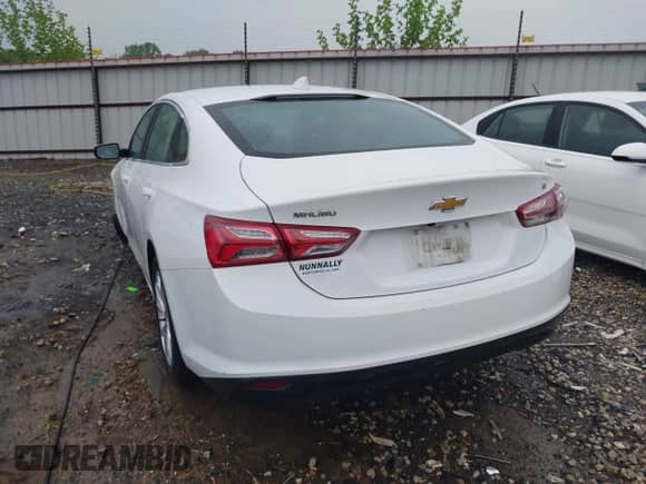 2022 Chevrolet Malibu LT z VIN 1G1ZD5ST4NF197008, wystawiony jako IAAI lot #42157334 z przebiegiem 53 085 mil mil oraz . Historia ofert i sprzedaży dostępna na DreamBid. Obrazek 3.