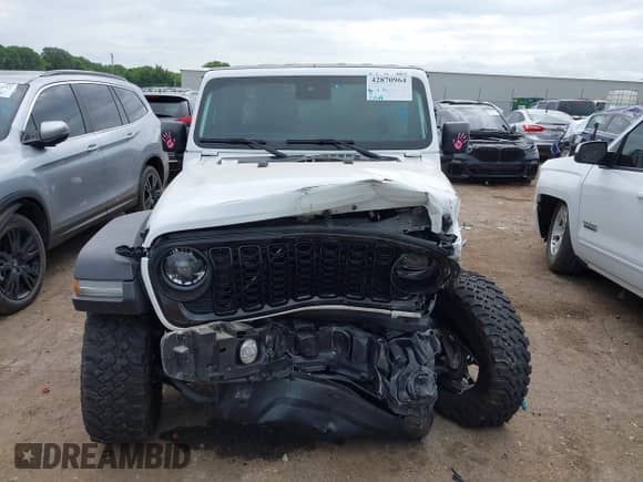 2024 Jeep Wrangler Sport S z VIN 1C4PJXDG1RW262230, wystawiony jako IAAI lot #42870964 z przebiegiem 15 968 mil mil oraz . Historia ofert i sprzedaży dostępna na DreamBid. Obrazek 13.