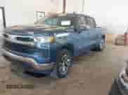 2024 Chevrolet Silverado 1500 LT z VIN 1GCPDKEKXRZ184977, wystawiony jako IAAI lot #43245611 z przebiegiem 26 577 mil mil oraz . Historia ofert i sprzedaży dostępna na DreamBid. Obrazek 2.