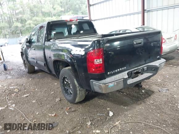 2009 Chevrolet Silverado 1500 LTZ with VIN 1GCEK39J29Z297231, listed as a IAAI auction lot 43394546 with 211,593 mi miles and . Bid and sale history available at DreamBid. Image 3.