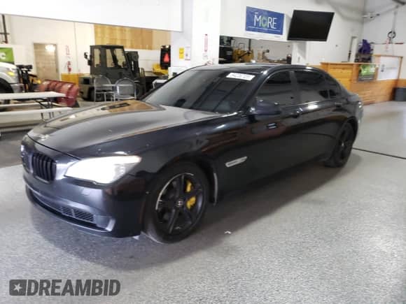 2012 BMW 7 Series 750Li xDrive with VIN WBAKC8C57CC437578, listed as a Copart auction lot 84239725 with 89,960 mi miles and Clean title. Bid and sale history available at DreamBid. Image 1.