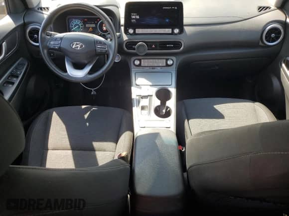 2023 Hyundai Kona SEL с VIN KM8K33AG8PU171302, выставлен на аукционе Copart как лот 71455455 с пробегом 31 670 миль миль и Списание • Salvage title. История ставок и продаж доступна на DreamBid. Изображение 8.