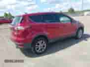 2017 Ford Escape SE с VIN 1FMCU9GD5HUA35244, выставлен на аукционе IAAI как лот 43194027 с пробегом 77 212 миль миль и . История ставок и продаж доступна на DreamBid. Изображение 4.