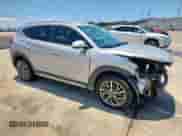 2020 Hyundai Tucson SEL с VIN KM8J33ALXLU214198, выставлен на аукционе Copart как лот 64119805 с пробегом 62 399 миль миль и Списание • Salvage title. История ставок и продаж доступна на DreamBid. Изображение 4.