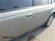 1999 Saturn SL z VIN 1G8ZK5274XZ319152, wystawiony jako IAAI lot #42315756 z przebiegiem Nie podano mil oraz . Historia ofert i sprzedaży dostępna na DreamBid. Obrazek 6.