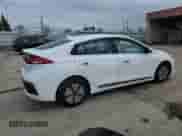 2020 Hyundai Ioniq SE с VIN KMHC75LC9LU188294, выставлен на аукционе Copart как лот 41082754 с пробегом 50 162 миль миль и . История ставок и продаж доступна на DreamBid. Изображение 3.