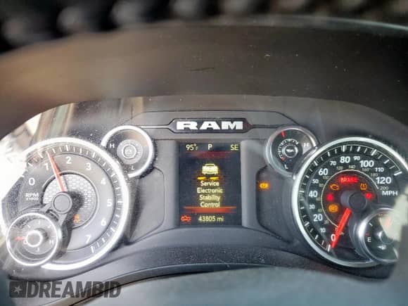 2024 Ram 1500 Big Horn с VIN 1C6SRFFT0RN104272, выставлен на аукционе Copart как лот 66125755 с пробегом 43 805 миль миль и Списание • Salvage title. История ставок и продаж доступна на DreamBid. Изображение 9.