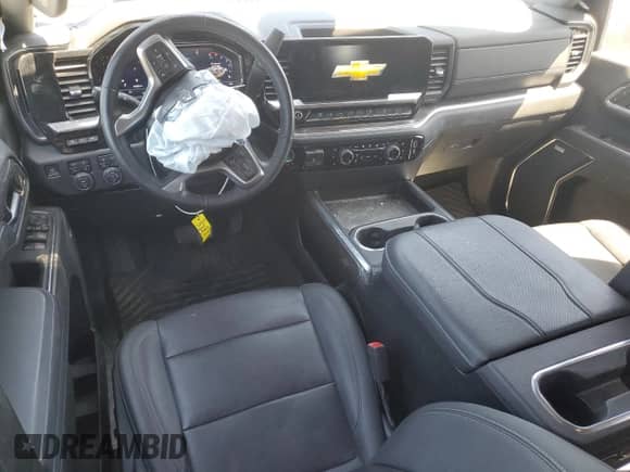 2024 Chevrolet Silverado 3500HD LTZ with VIN 2GC4YUEY6R1172003, listed as a Copart auction lot 52870645 with 27,380 mi miles and Salvage title. Bid and sale history available at DreamBid. Image 8.