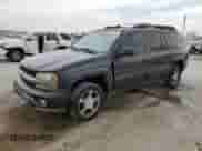 2004 Chevrolet TrailBlazer EXT LS with VIN 1GNES16S346183922, listed as a Copart auction lot 50883155 with 289,820 mi miles and Salvage title. Bid and sale history available at DreamBid. Image 1.