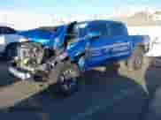 2016 Toyota Tacoma SR5 с VIN 3TMAZ5CN7GM023216, выставлен на аукционе IAAI как лот 41348353 с пробегом Не указан миль и . История ставок и продаж доступна на DreamBid. Изображение 18.