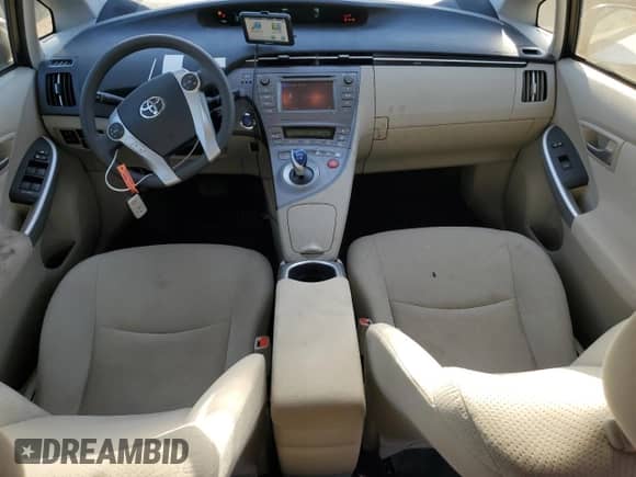 2015 Toyota Prius Two with VIN JTDKN3DU4F1904705, listed as a Copart auction lot 84368135 with 93,878 mi miles and Salvage title. Bid and sale history available at DreamBid. Image 8.