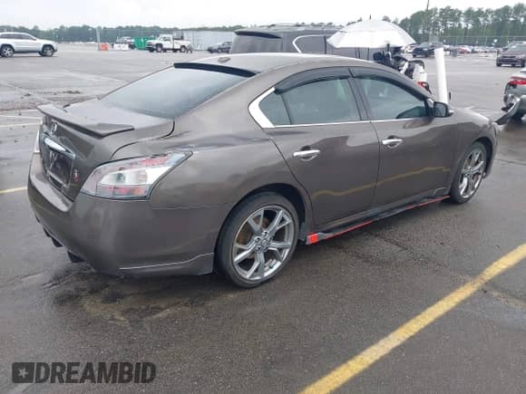 2014 Nissan Maxima S с VIN 1N4AA5AP2EC455230, выставлен на аукционе IAAI как лот 42413381 с пробегом 182 766 миль миль и . История ставок и продаж доступна на DreamBid. Изображение 4.