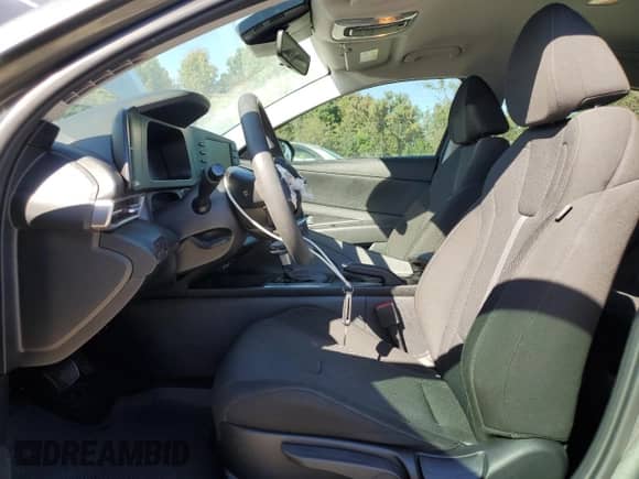 2025 Hyundai Elantra SE with VIN KMHLL4DG9SU858349, listed as a Copart auction lot 86859725 with 11,999 mi miles and Salvage title. Bid and sale history available at DreamBid. Image 7.