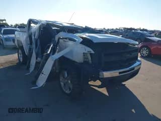 2011 Chevrolet Silverado 1500 LT with VIN 3GCPKSEAXBG200677, listed as a IAAI auction lot 43129728 with 187,458 mi miles and . Bid and sale history available at DreamBid. Image 1.
