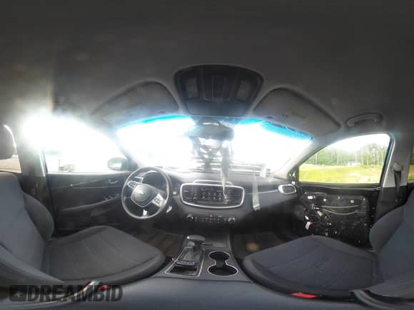 2019 Kia Sorento LX with VIN 5XYPG4A33KG578519, listed as a IAAI auction lot 42732239 with 48,573 mi miles and . Bid and sale history available at DreamBid. Image 21.