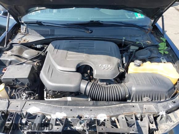 2014 Chrysler 300 с VIN 2C3CCARG0EH358300, выставлен на аукционе IAAI как лот 42898242 с пробегом 106 миль миль и . История ставок и продаж доступна на DreamBid. Изображение 10.