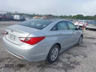 2011 Hyundai Sonata GLS с VIN 5NPEB4AC5BH103386, выставлен на аукционе IAAI как лот 43317197 с пробегом 142 765 миль миль и . История ставок и продаж доступна на DreamBid. Изображение 4.