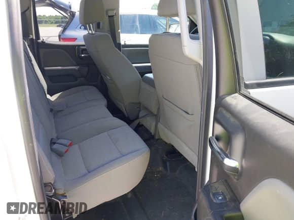 2019 Chevrolet Silverado 1500 Work Truck z VIN 2GCVKNECXK1105765, wystawiony jako IAAI lot #42530346 z przebiegiem 122 165 mil mil oraz . Historia ofert i sprzedaży dostępna na DreamBid. Obrazek 8.