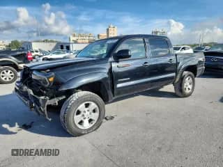 2010 Toyota Tacoma PreRunner z VIN 3TMJU4GN1AM095605, wystawiony jako Copart lot #81710425 z przebiegiem 211 410 mil mil oraz Szkoda całkowita • Salvage title. Historia ofert i sprzedaży dostępna na DreamBid. Obrazek 1.
