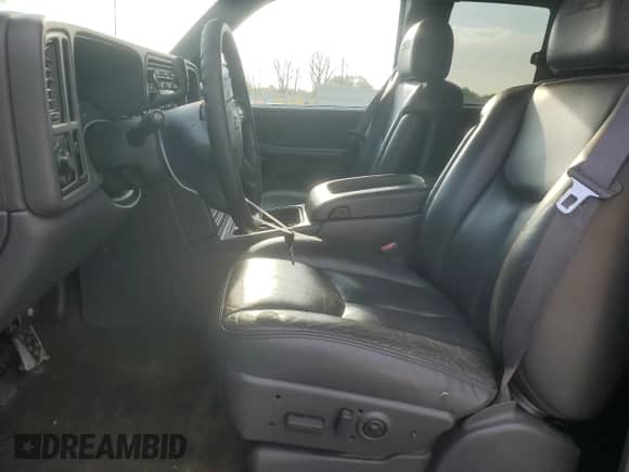 2003 Chevrolet Silverado SS с VIN 2GCEK19N131380429, выставлен на аукционе Copart как лот 54390465 с пробегом 66 545 миль миль и Списание • Salvage title. История ставок и продаж доступна на DreamBid. Изображение 7.