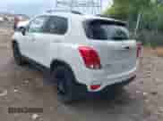 2022 Chevrolet Trax LT с VIN KL7CJPSMXNB556991, выставлен на аукционе IAAI как лот 43015442 с пробегом 67 367 миль миль и . История ставок и продаж доступна на DreamBid. Изображение 3.