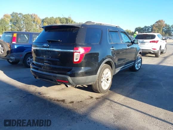 2012 Ford Explorer XLT z VIN 1FMHK7D83CGA33152, wystawiony jako IAAI lot #43452858 z przebiegiem 156 668 mil mil oraz . Historia ofert i sprzedaży dostępna na DreamBid. Obrazek 4.