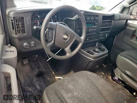 2021 Chevrolet Express Cargo with VIN 1GCWGAFP1M1308052, listed as a Copart auction lot 81656165 with 90,054 mi miles and Salvage title. Bid and sale history available at DreamBid. Image 8.