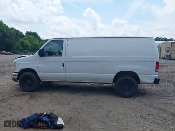 2014 Ford Econoline Cargo Commercial с VIN 1FTNE2EWXEDA19929, выставлен на аукционе IAAI как лот 42296983 с пробегом 245 291 миль миль и . История ставок и продаж доступна на DreamBid. Изображение 14.